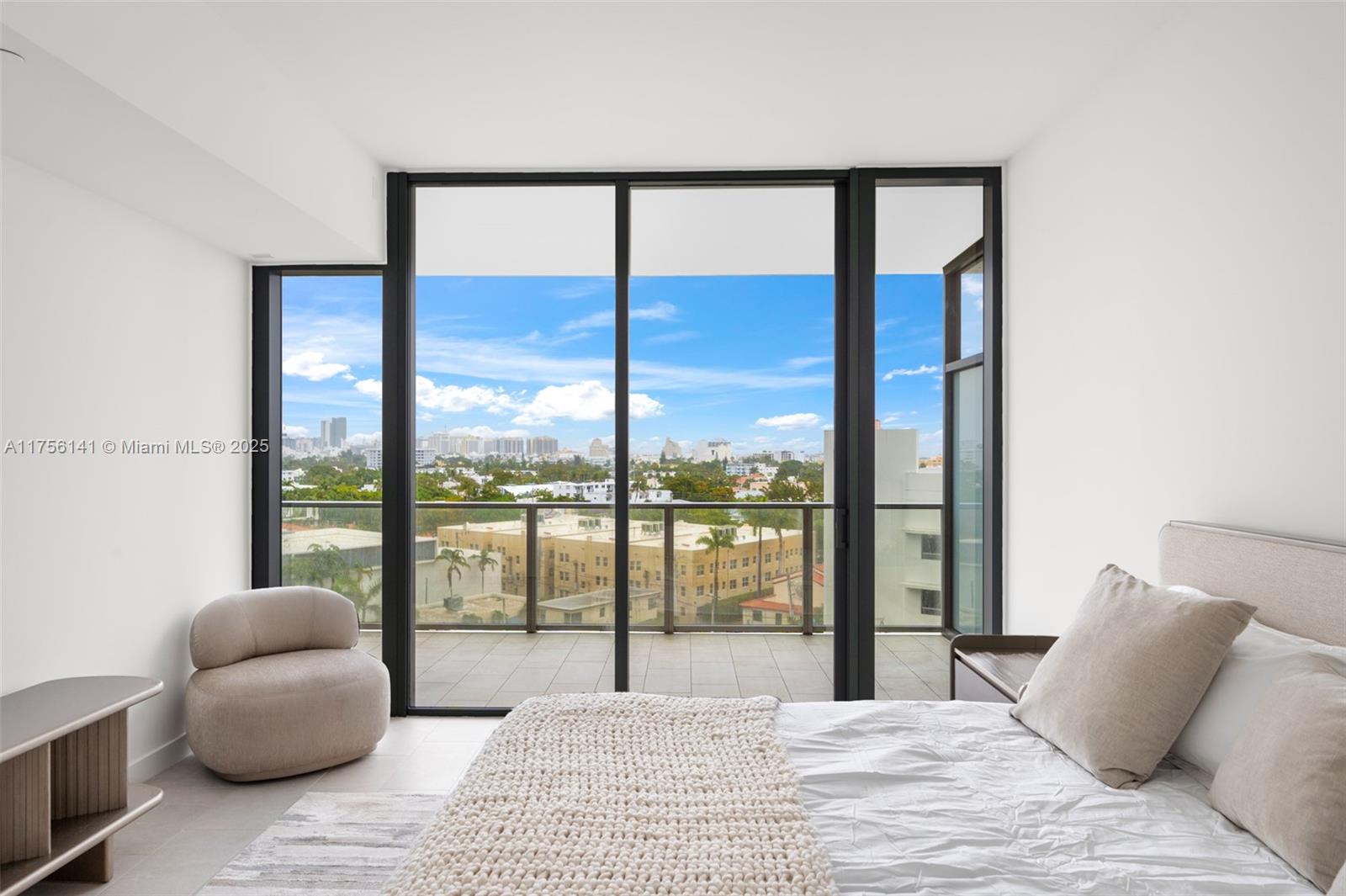 500 Alton Road, Unit 907 Miami Beach, FL 33139 - Photo 13 of 28