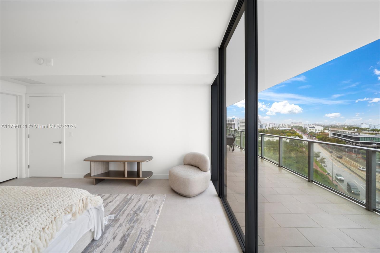 500 Alton Road, Unit 907 Miami Beach, FL 33139 - Photo 14 of 28