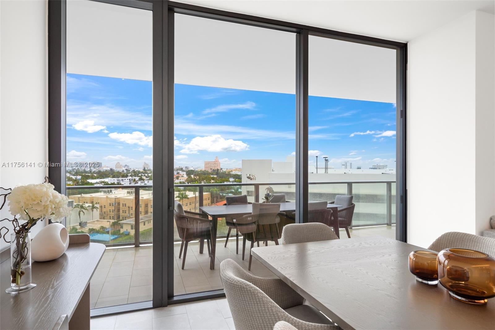 500 Alton Road, Unit 907 Miami Beach, FL 33139 - Photo 17 of 28