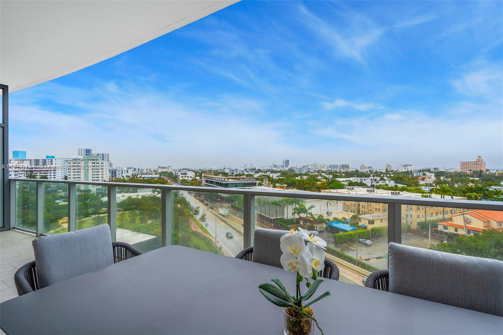 500 Alton Road, Unit 907 Miami Beach, FL 33139 - Photo 25 of 28