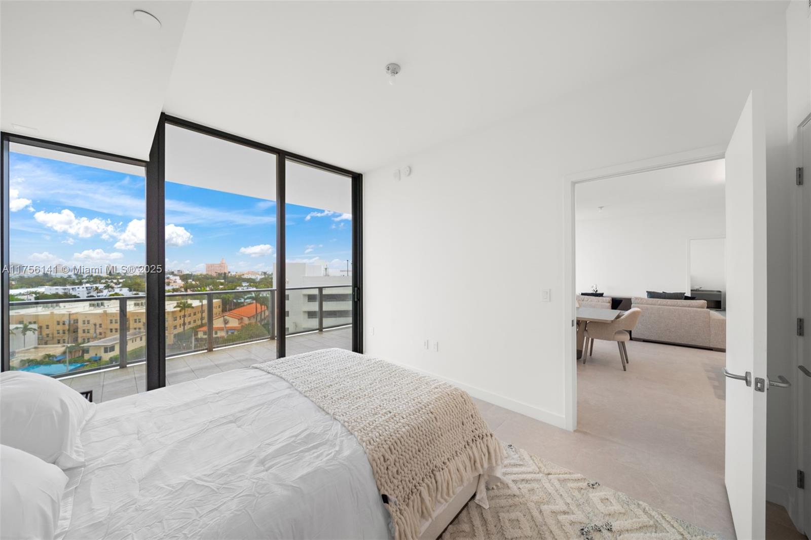 500 Alton Road, Unit 907 Miami Beach, FL 33139 - Photo 9 of 28