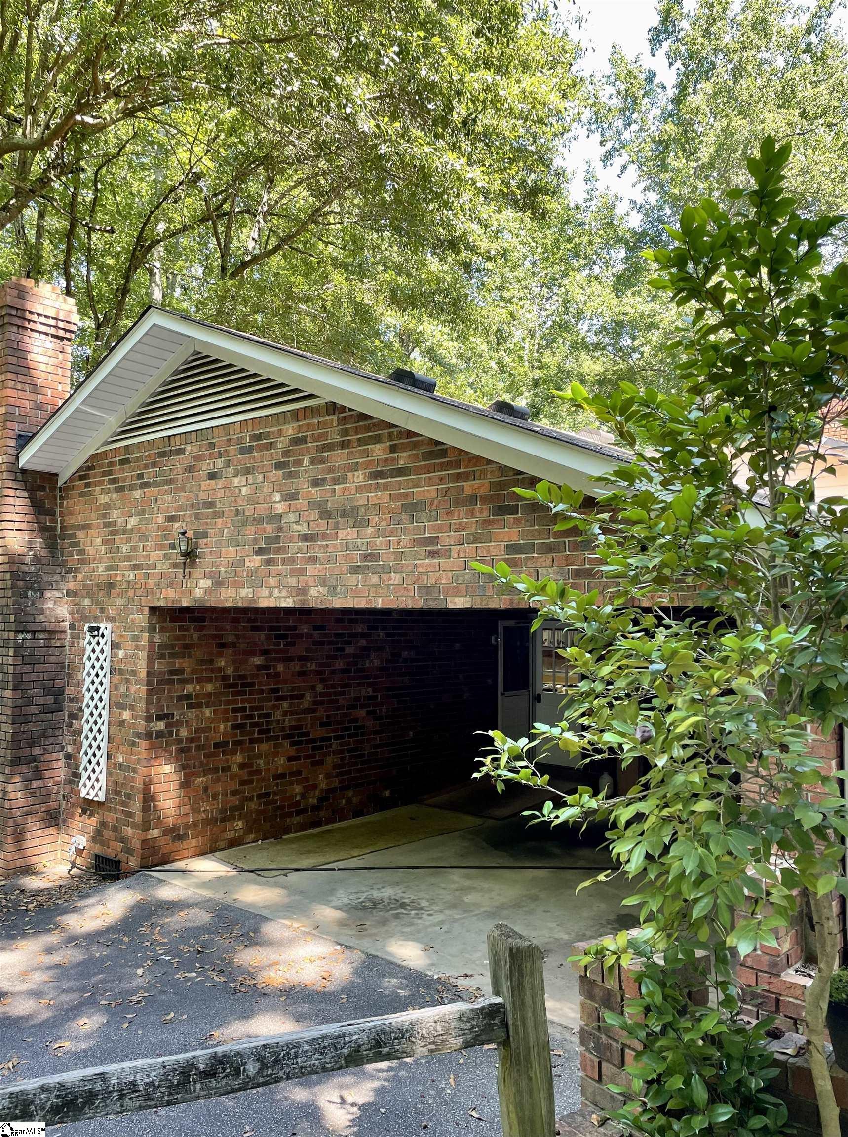 2246 State Park Road Greenville, SC 29609 - Photo 17 of 29 Gallery Image 17