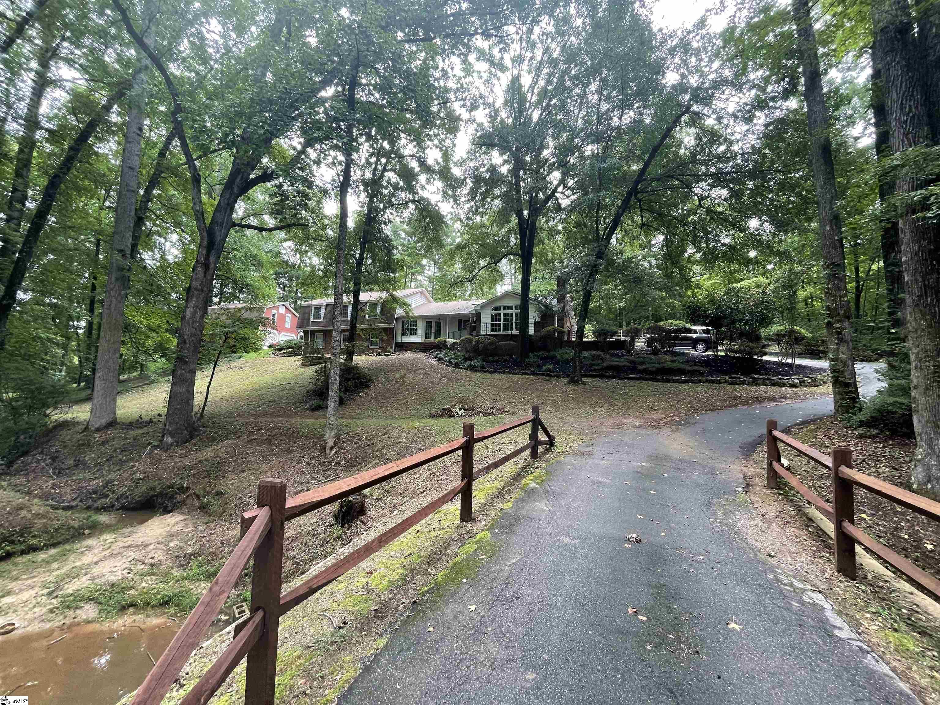 2246 State Park Road Greenville, SC 29609 - Photo 5 of 29 Gallery Image 5