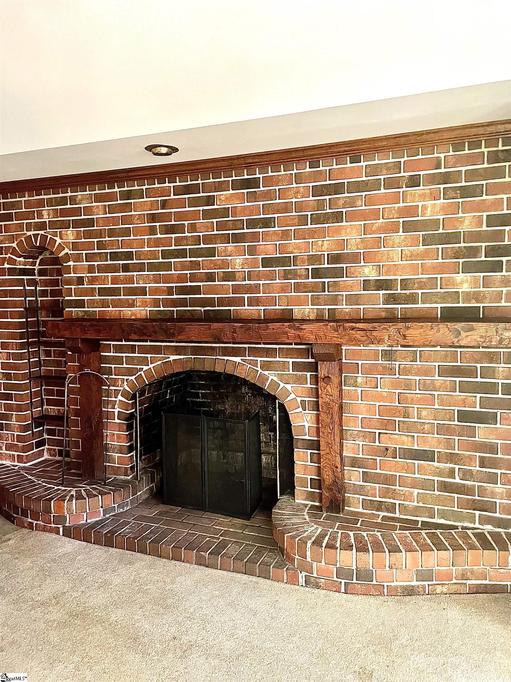 2246 State Park Road Greenville, SC 29609 - Photo 6 of 29 Gallery Image 6