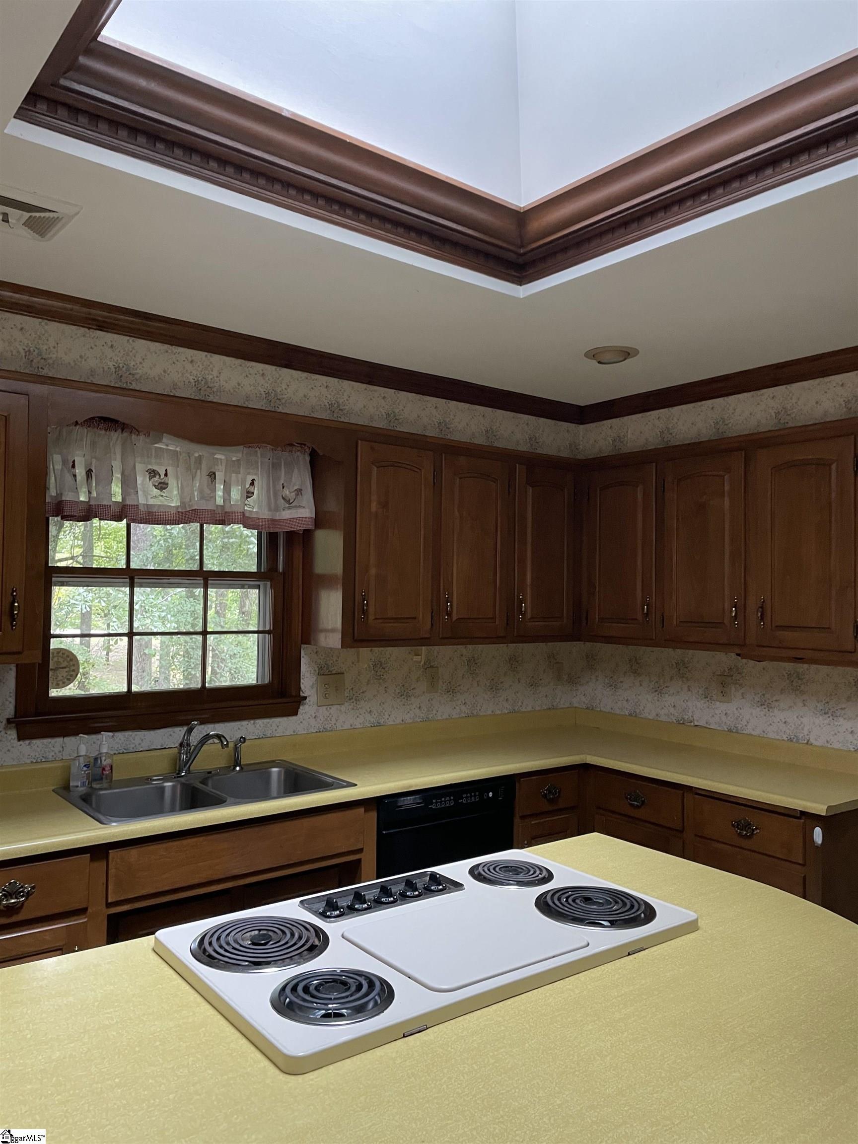 2246 State Park Road Greenville, SC 29609 - Photo 8 of 29 Gallery Image 8