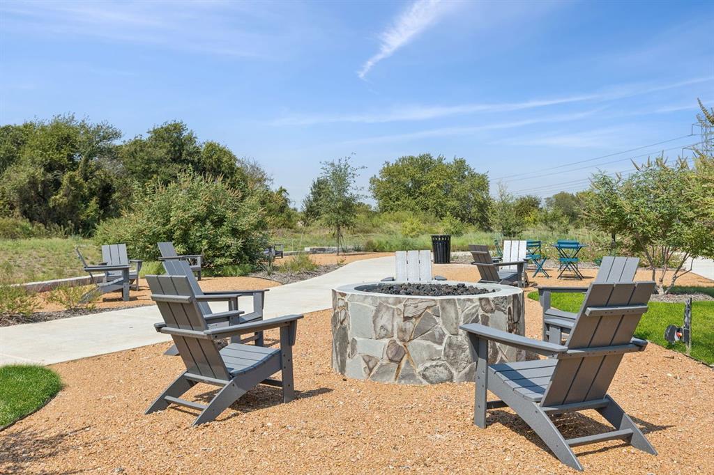 1016 Sunflower Street Crowley, TX 76036 - Photo 31 of 39 Community Photo