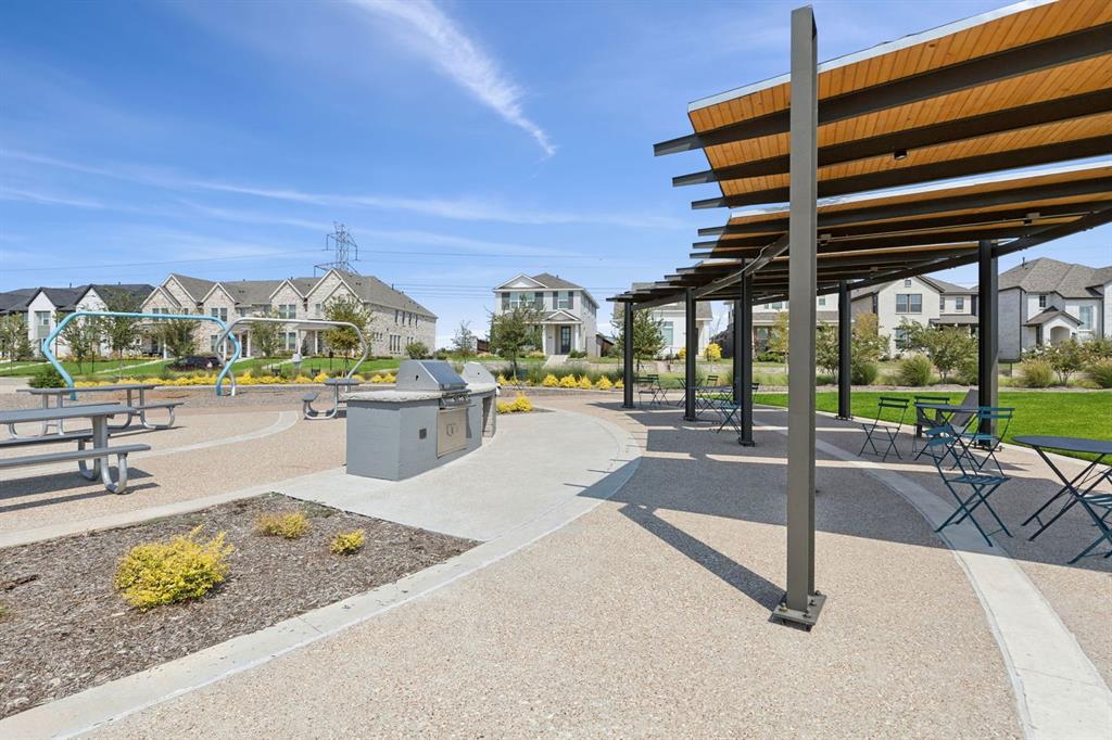 1016 Sunflower Street Crowley, TX 76036 - Photo 33 of 39 Community Photo