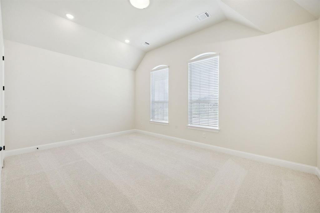 1016 Sunflower Street Crowley, TX 76036 - Photo 7 of 39 11-1016Sunflower_011