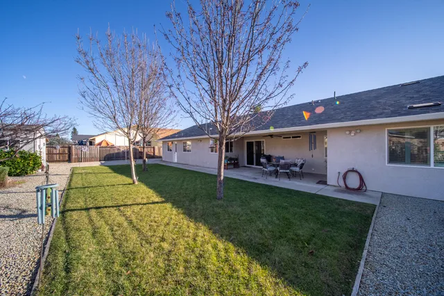 $495,000 | 3110 Bedrock Lane, Redding, CA 96003
