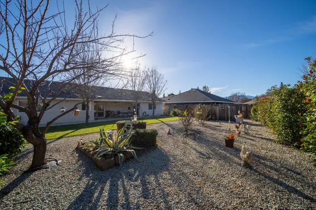 $495,000 | 3110 Bedrock Lane, Redding, CA 96003
