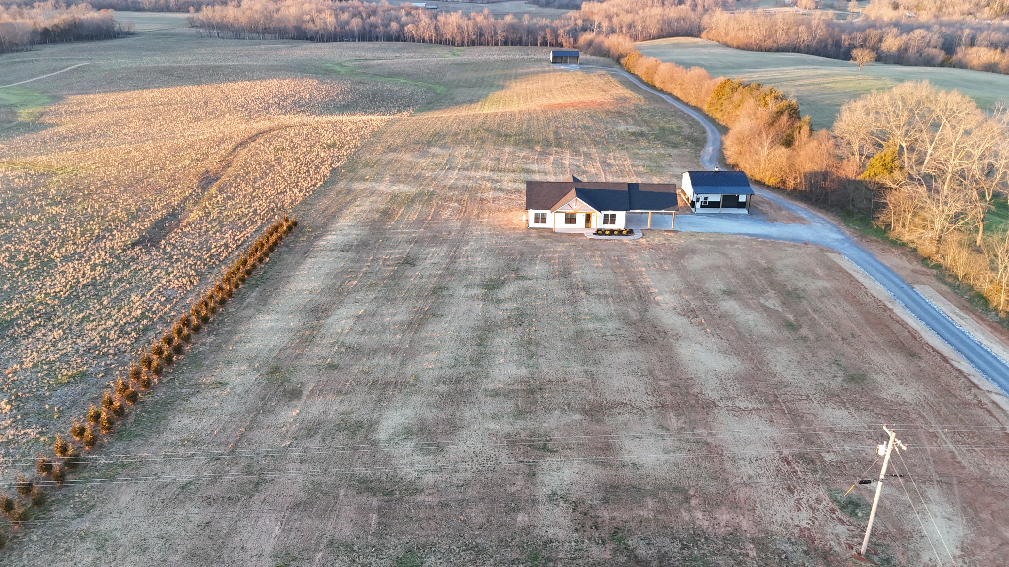 6784 Shelbyville Road Morrison, TN 37357 - Photo 10 of 48