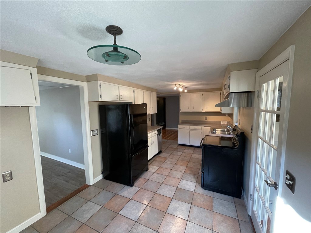 70 Garden Drive East Providence, RI 02915 - Photo 8 of 26