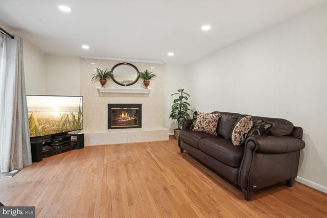 $1,030,000 | 11131 Lake Breeze Drive, North Potomac, MD 20878