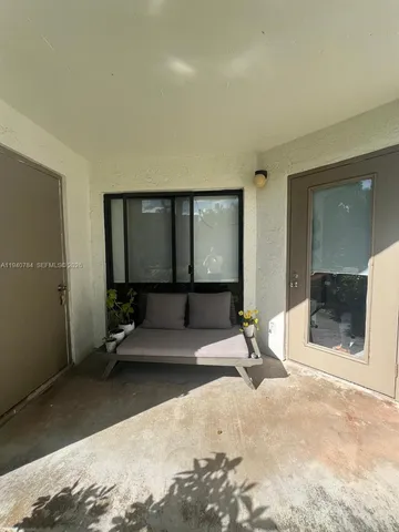 $1,720 | 550 South Park Road, Unit 148, Hollywood, FL 33021