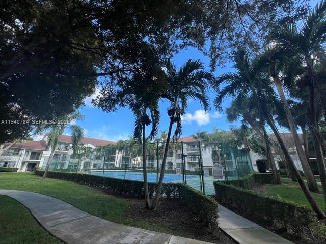 550 South Park Road, Unit 148 Hollywood, FL 33021 - Photo 2 of 4 a view of a park