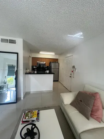 $1,720 | 550 South Park Road, Unit 148, Hollywood, FL 33021