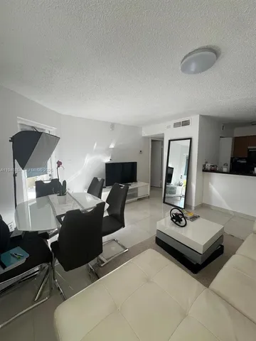 $1,720 | 550 South Park Road, Unit 148, Hollywood, FL 33021