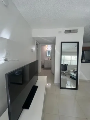 $1,720 | 550 South Park Road, Unit 148, Hollywood, FL 33021