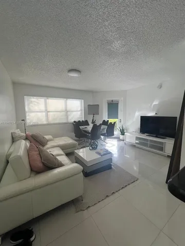 $1,720 | 550 South Park Road, Unit 148, Hollywood, FL 33021