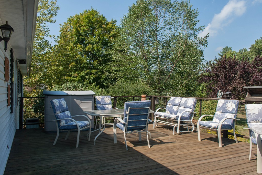 724 Bay Road Amherst, MA 01002 - Photo 26 of 30