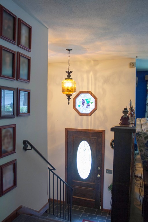 724 Bay Road Amherst, MA 01002 - Photo 8 of 30