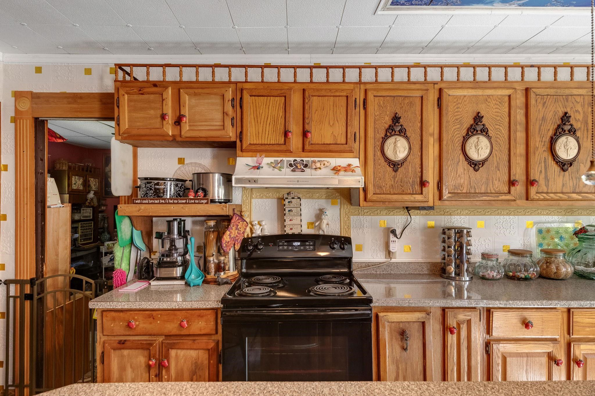 3081 Perry Hill Road Waterbury, VT 05676 - Photo 3 of 49 Gallery Image 3