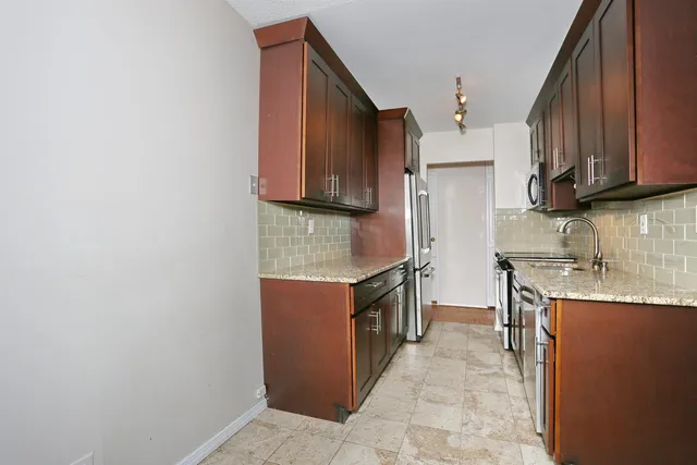 $2,700 | 300 Winston Drive, Unit 2906, Cliffside Park, NJ 07010
