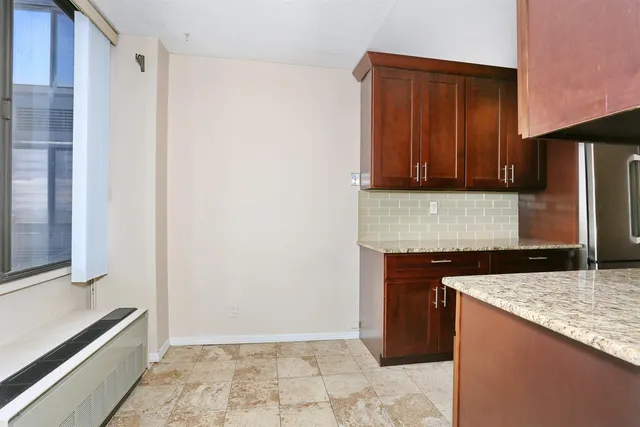 $2,700 | 300 Winston Drive, Unit 2906, Cliffside Park, NJ 07010