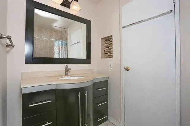 $2,700 | 300 Winston Drive, Unit 2906, Cliffside Park, NJ 07010