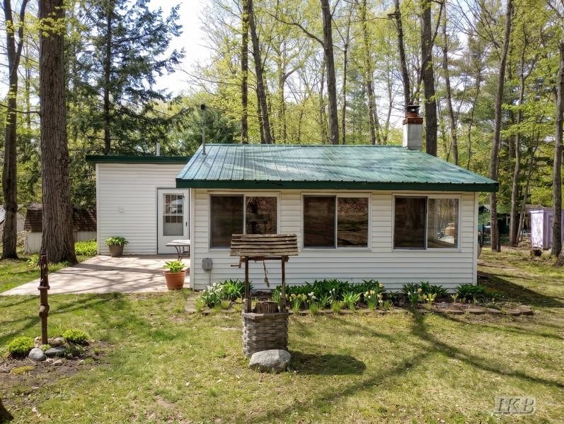 5177 Fishing Site Road Harrison, MI 48625 - Photo 2 of 27