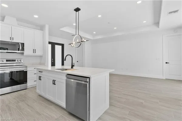 $529,900 | 2132 Desoto Boulevard South, Naples, FL 34117
