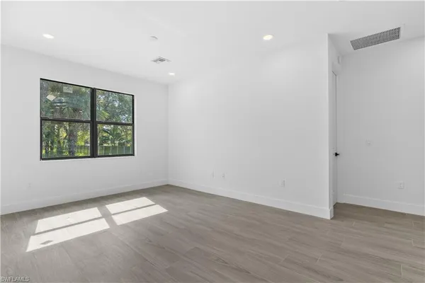 $529,900 | 2132 Desoto Boulevard South, Naples, FL 34117