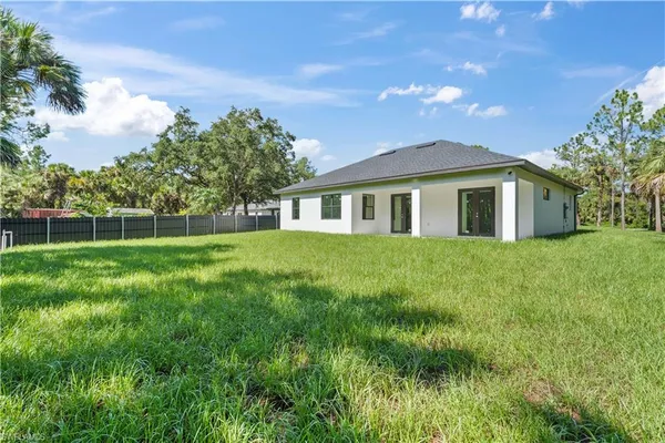 $529,900 | 2132 Desoto Boulevard South, Naples, FL 34117