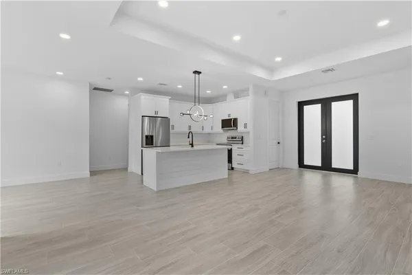 $529,900 | 2132 Desoto Boulevard South, Naples, FL 34117
