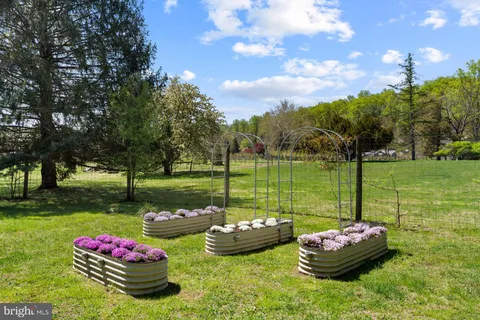 $2,999,000 | 6 Bridge One Lane, Pipersville, PA 18947