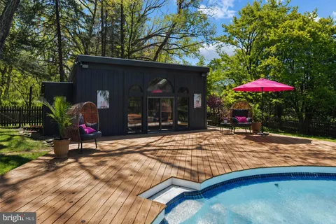 $2,999,000 | 6 Bridge One Lane, Pipersville, PA 18947