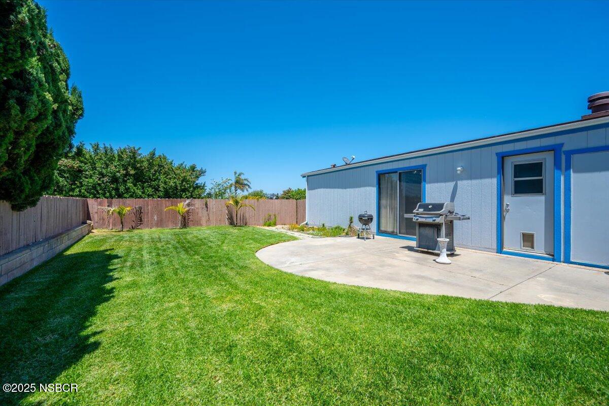 1104 Devonshire Place Santa Maria, CA 93455 - Photo 25 of 46 29-Backyard