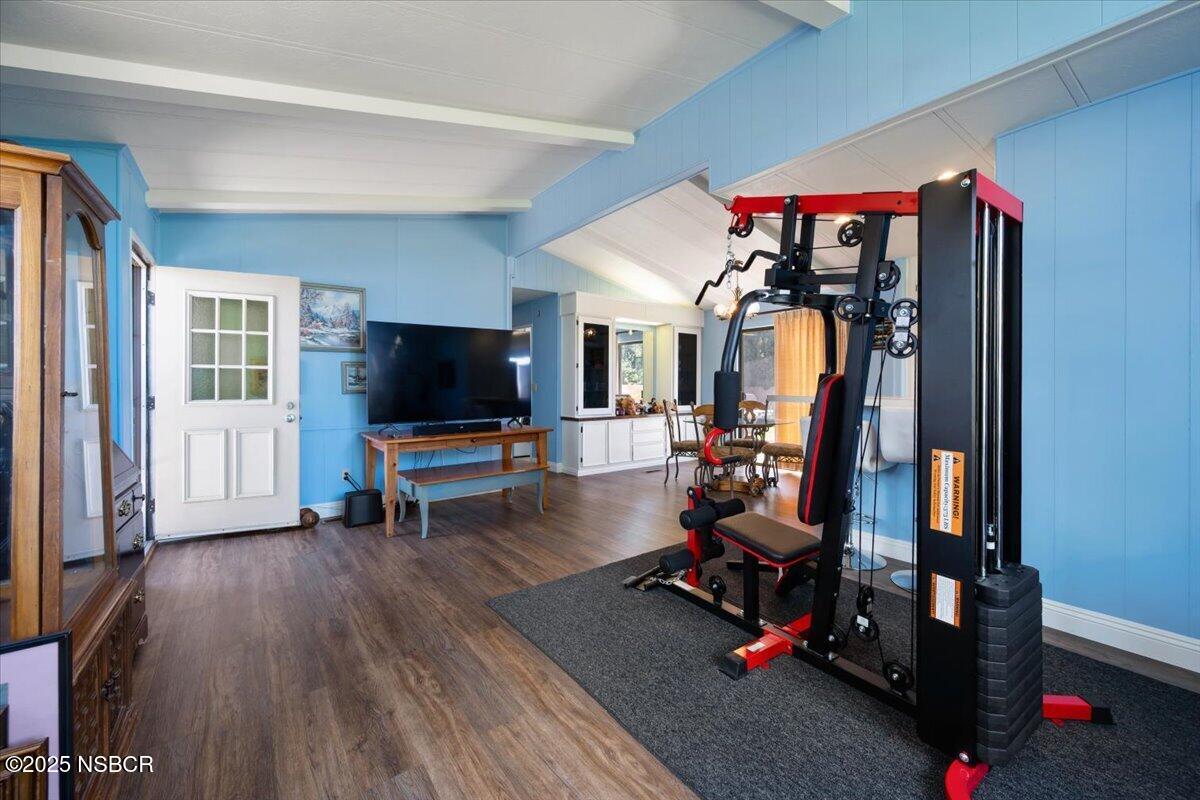 1104 Devonshire Place Santa Maria, CA 93455 - Photo 6 of 46 09-Living Room