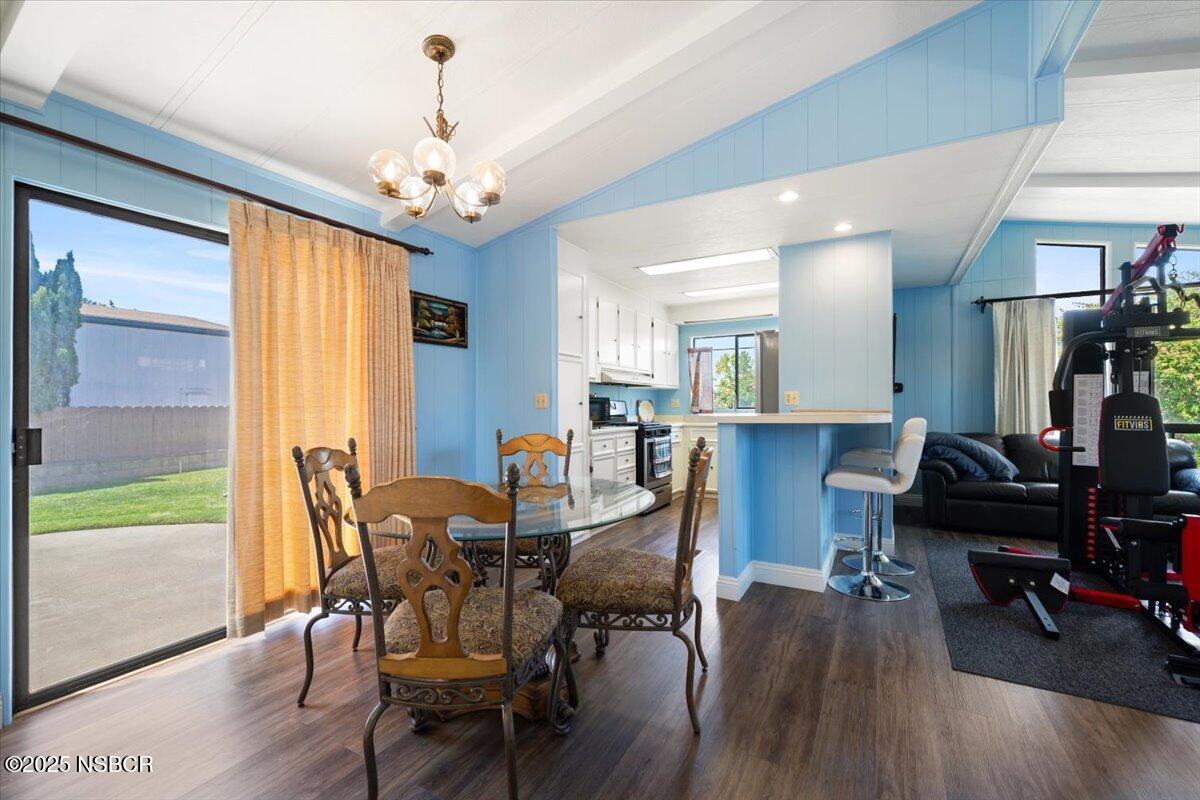 1104 Devonshire Place Santa Maria, CA 93455 - Photo 8 of 46 11-Dining Room