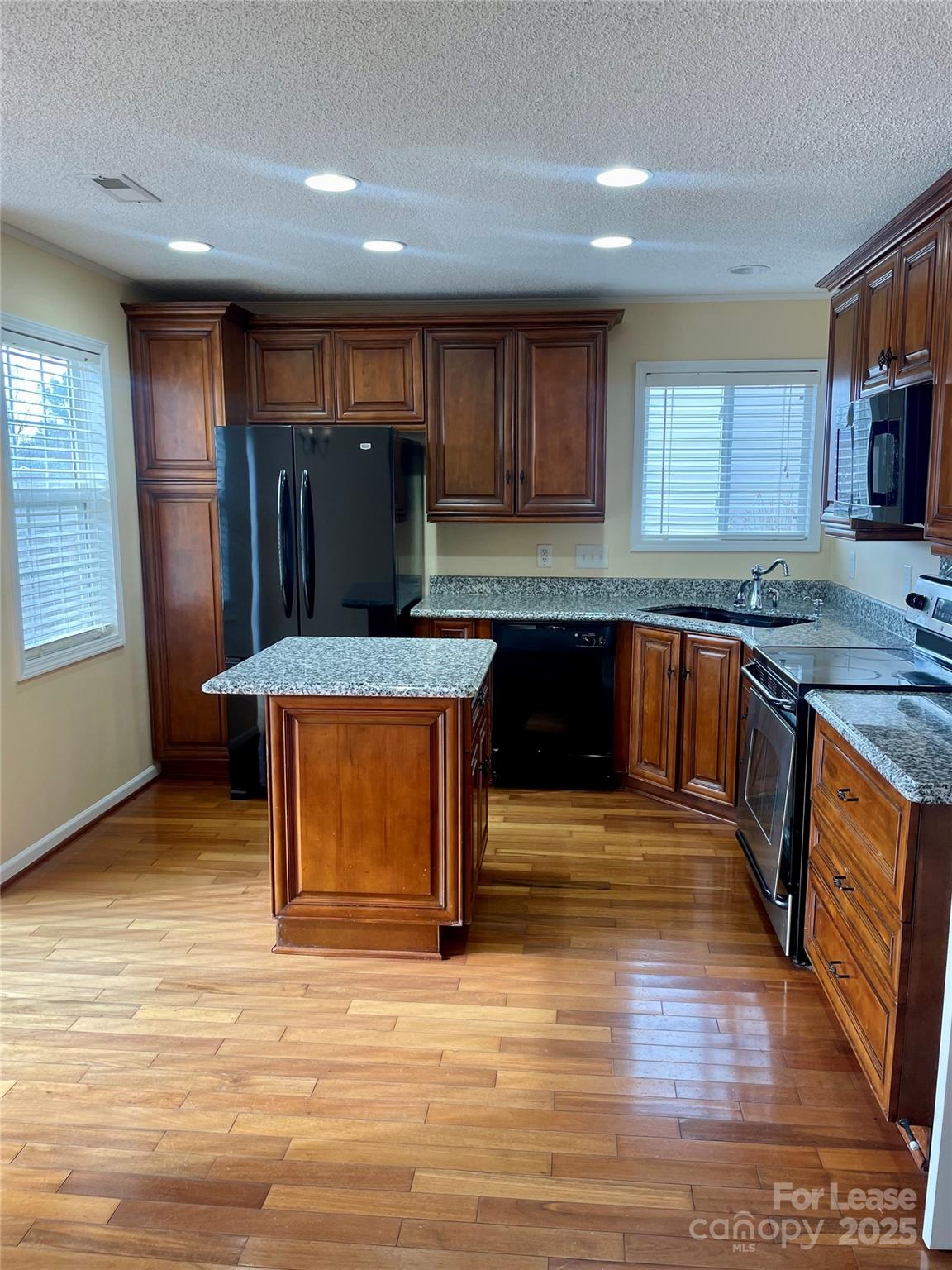 3823 Thomas Ridge Drive Charlotte, NC 28269 - Photo 18 of 27