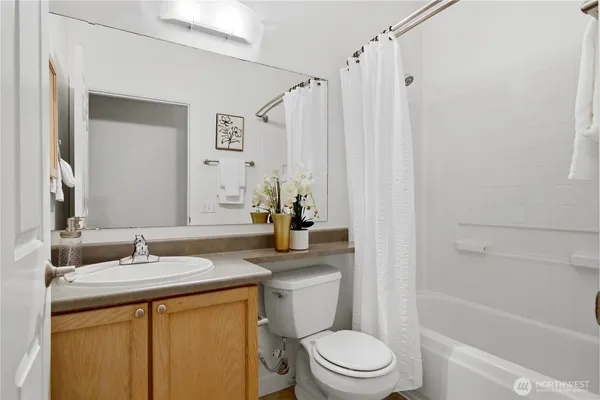 $389,000 | 18930 Bothell Everett Highway, Unit E103, Bothell, WA 98012