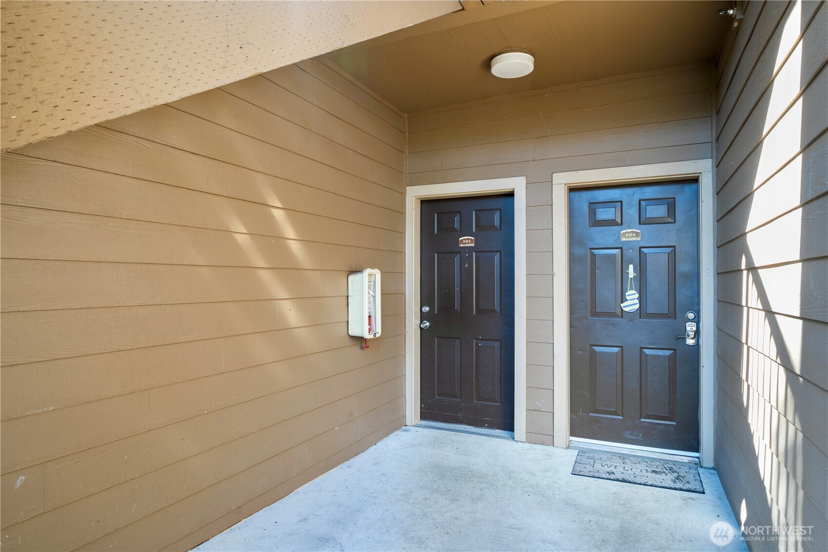 18930 Bothell Everett Highway, Unit E103 Bothell, WA 98012 - Photo 3 of 25