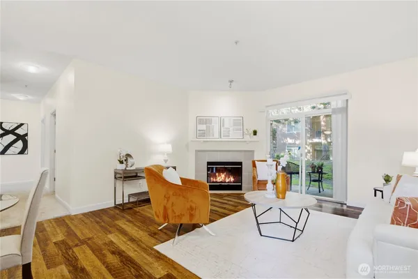 $389,000 | 18930 Bothell Everett Highway, Unit E103, Bothell, WA 98012