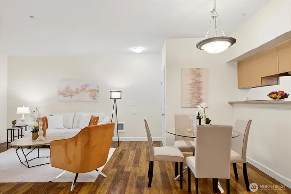 $389,000 | 18930 Bothell Everett Highway, Unit E103, Bothell, WA 98012