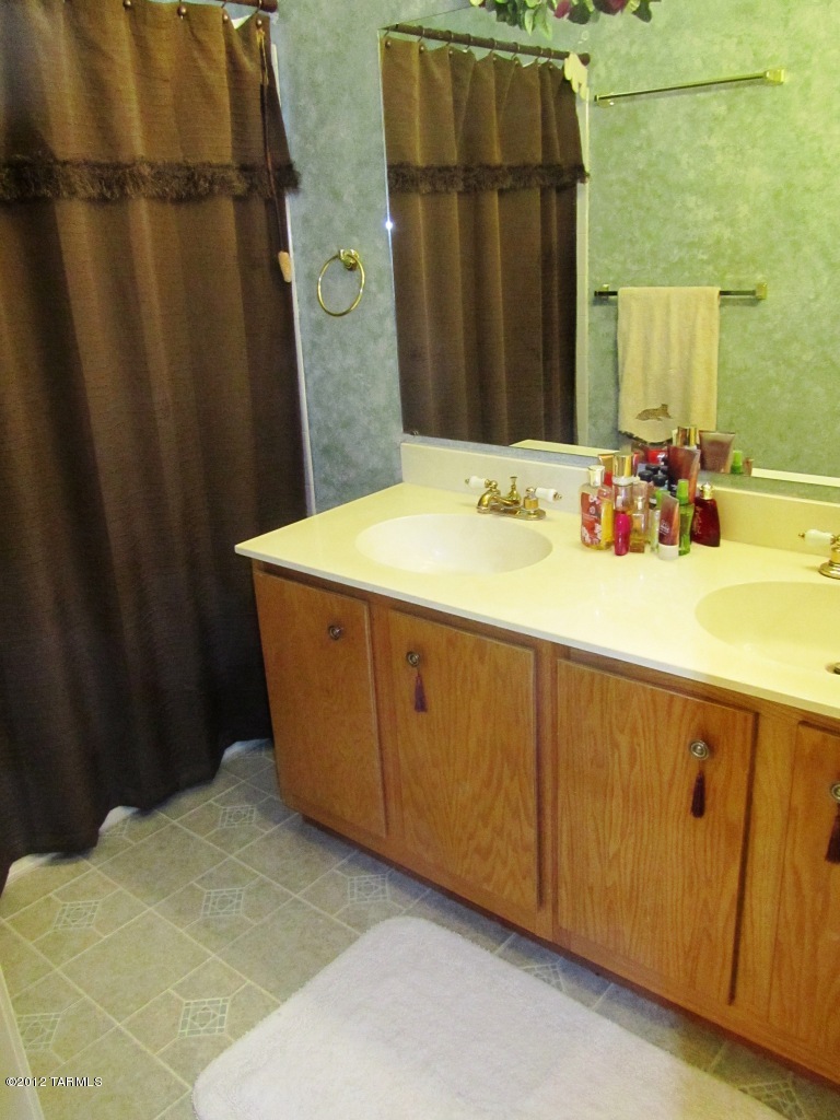 2651 West Fanbrook Road Tucson, AZ 85741 - Photo 9 of 17