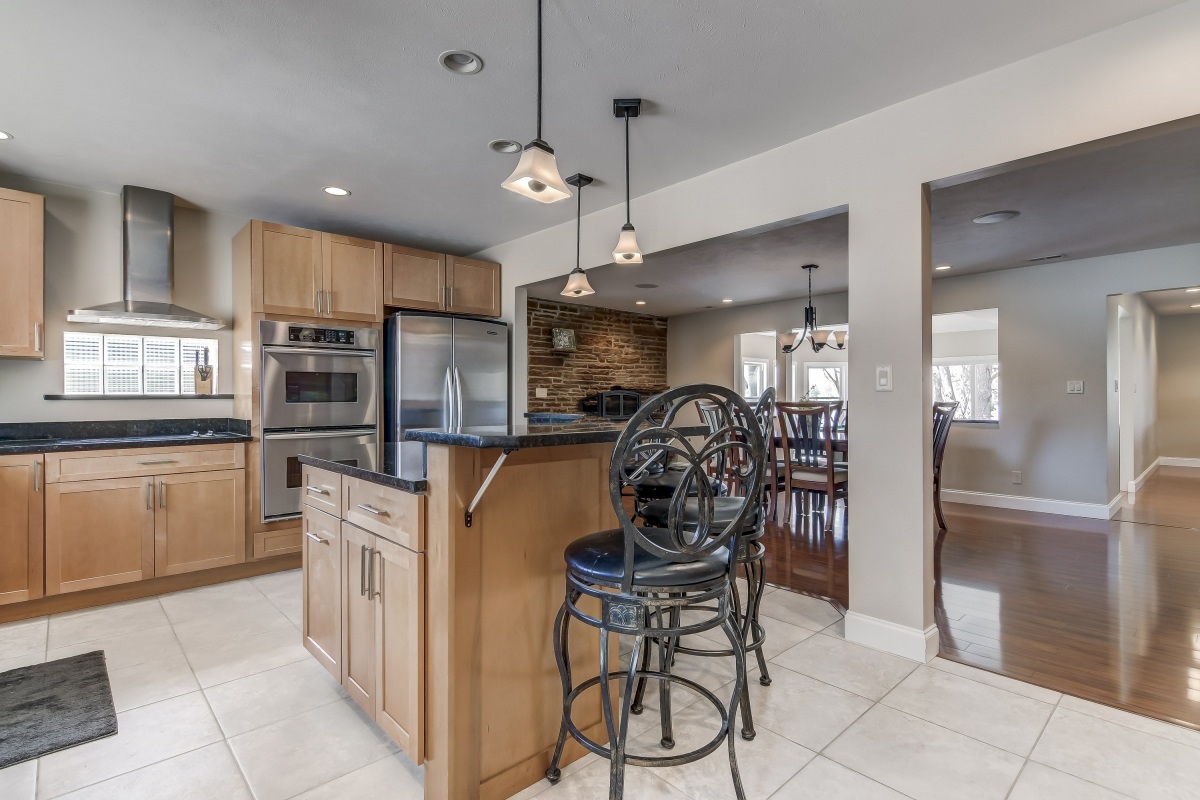 49 Fairview Lane Springfield, IL 62711 - Photo 4 of 36