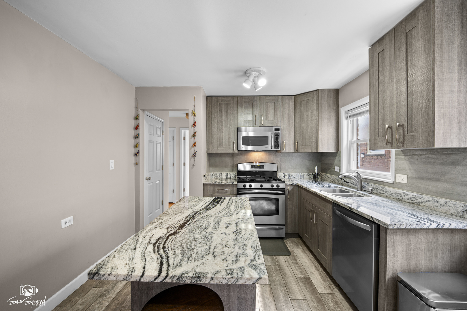 6357 West Addison Street, Unit 1FSW Chicago, IL 60634 - Photo 4 of 14 Gallery Image 4
