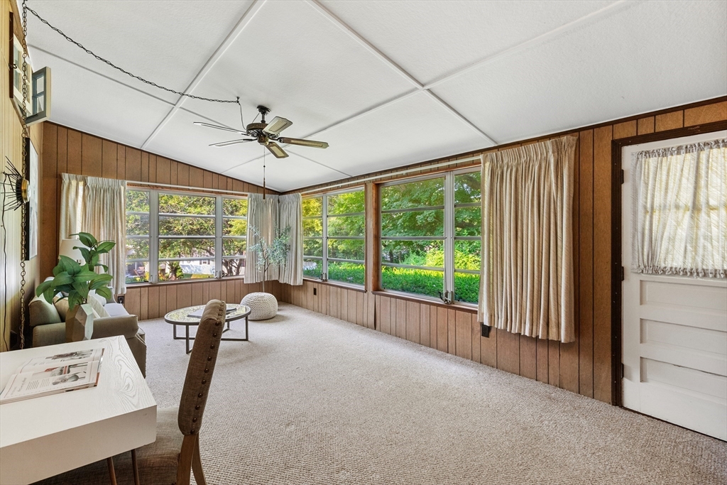 5 Gerry Road Lynnfield, MA 01940 - Photo 10 of 22 a very nice looking room with a large window