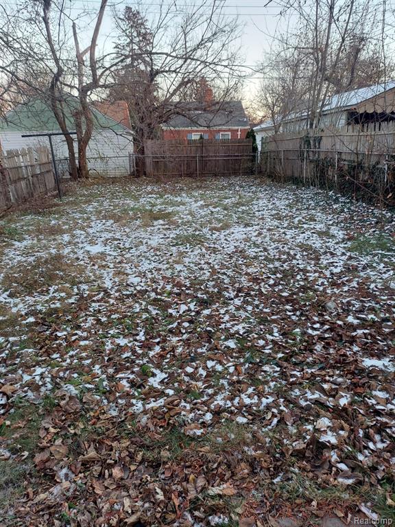 10958 Nottingham Road Detroit, MI 48224 - Photo 2 of 13