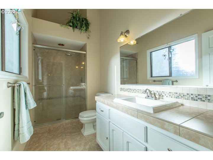 16110 Northeast 35th Avenue Ridgefield, WA 98642 - Photo 20 of 32